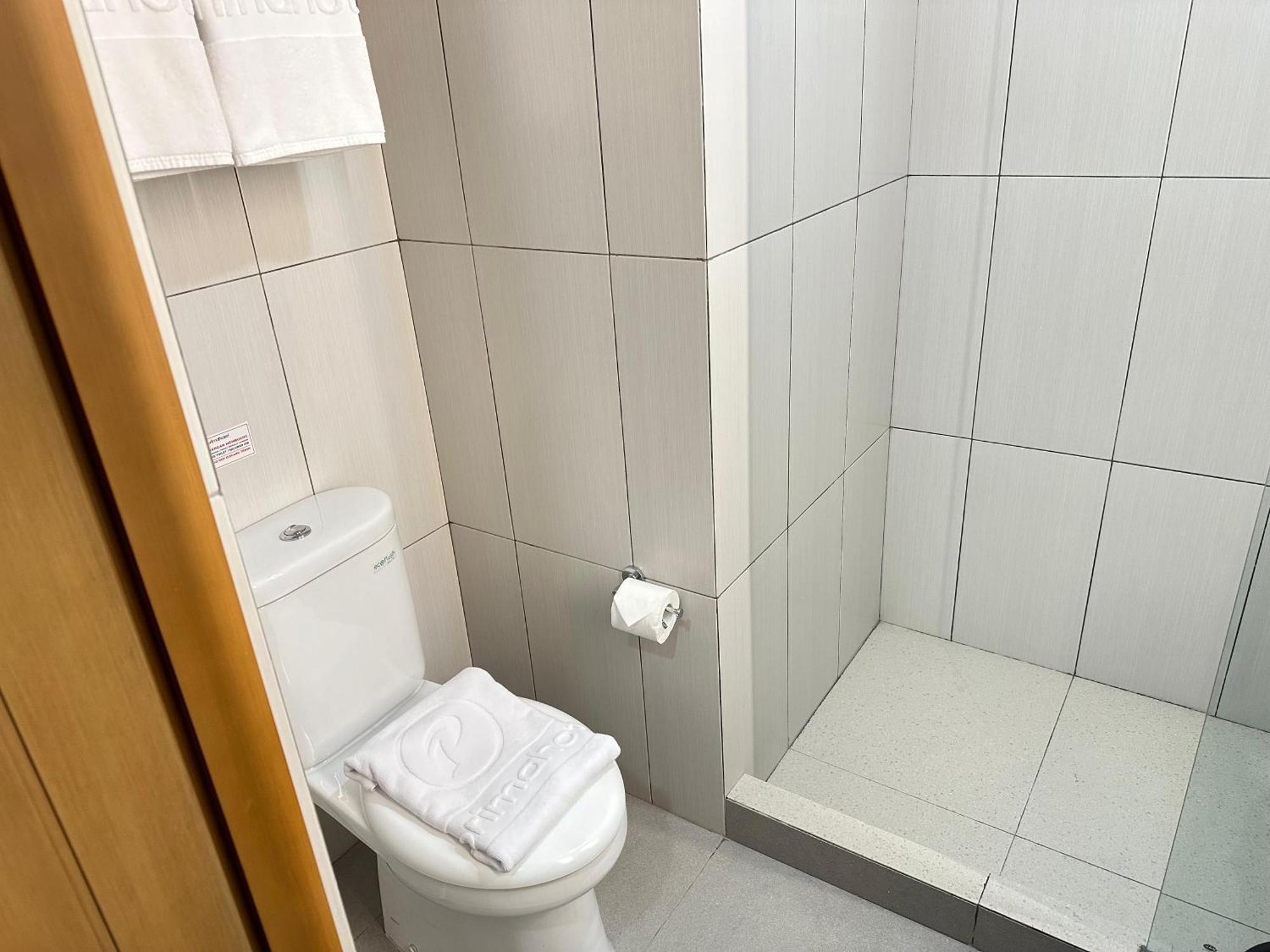 D'Primahotel Jemursari Surabaja Exteriér fotografie