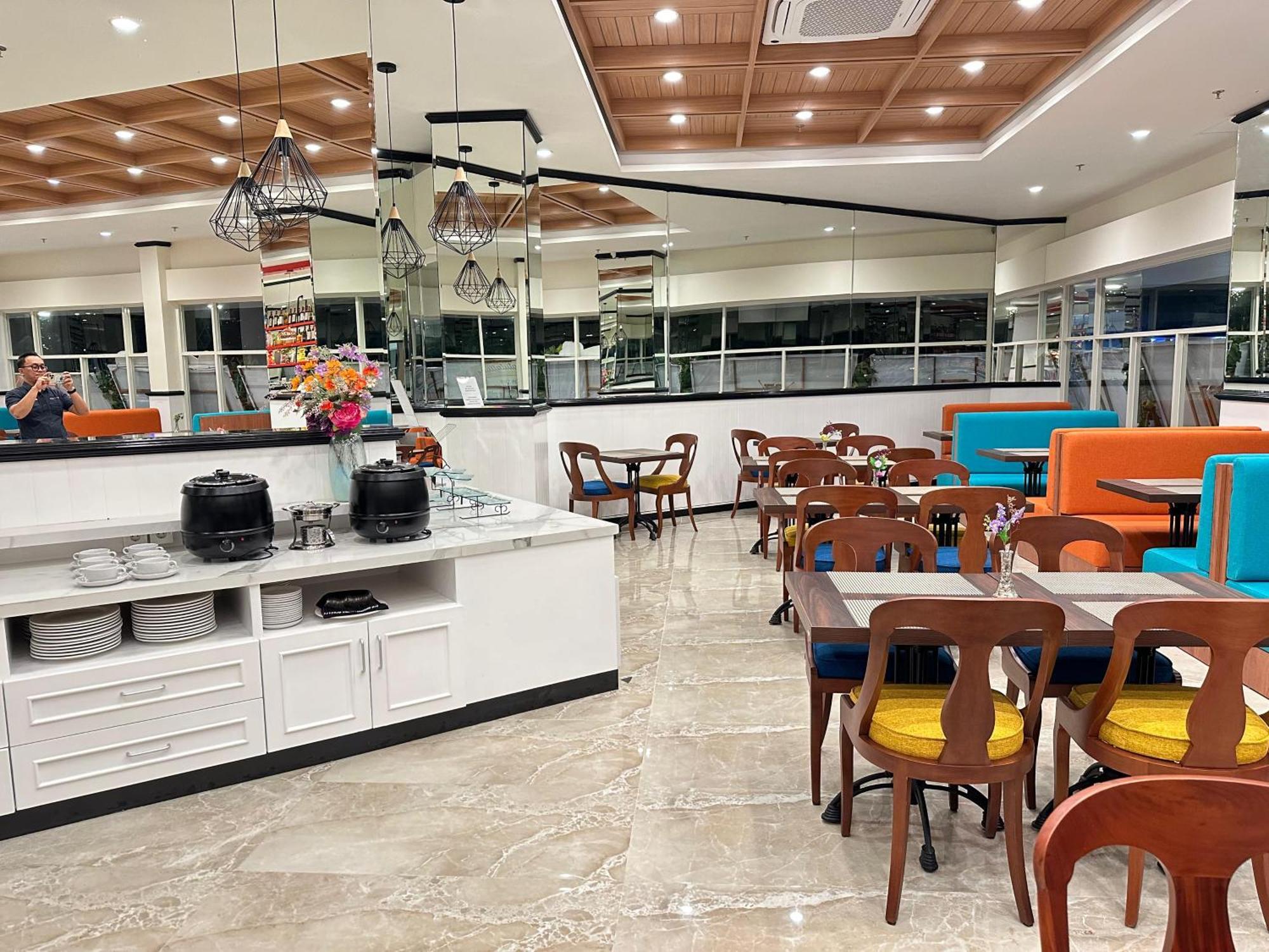 D'Primahotel Jemursari Surabaja Exteriér fotografie